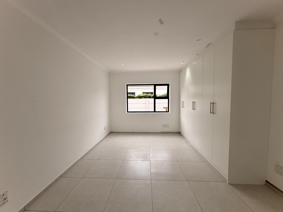 To Let 4 Bedroom Property for Rent in Heritage Park Western Cape